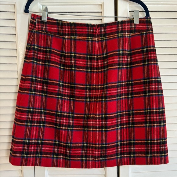 J.CREW wool MINI SKIRT plaid RED/BLACK size 10 - Picture 2 of 7